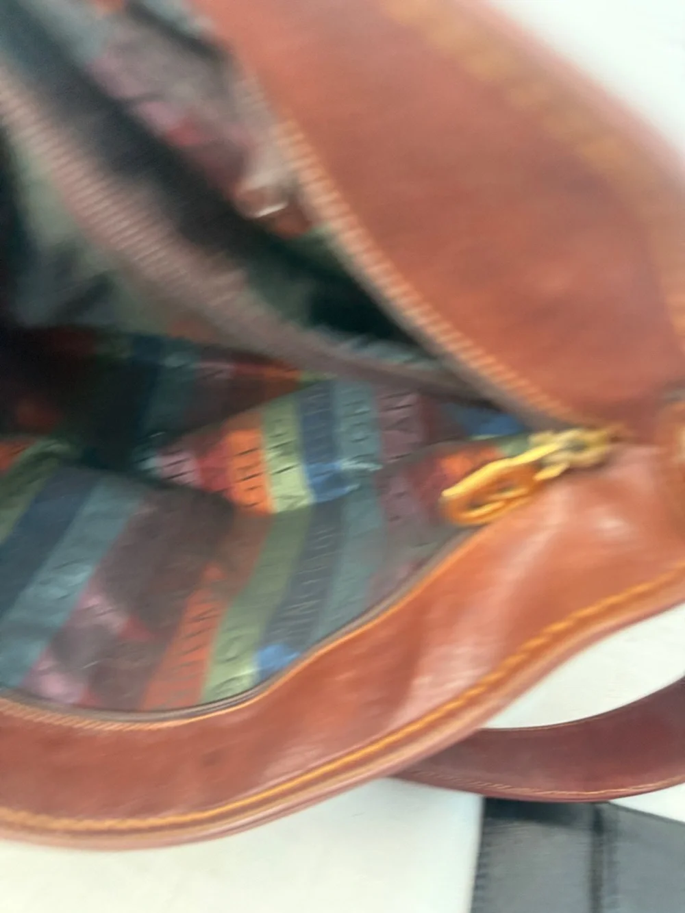 Marino Orlandi leather shoulder bag, handmade in Italy.
